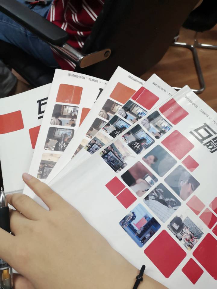 F605765CED9F559F8B8C685093FE2DA6.jpg F605765CED9F559F8B8C685093FE2DA6.jpg