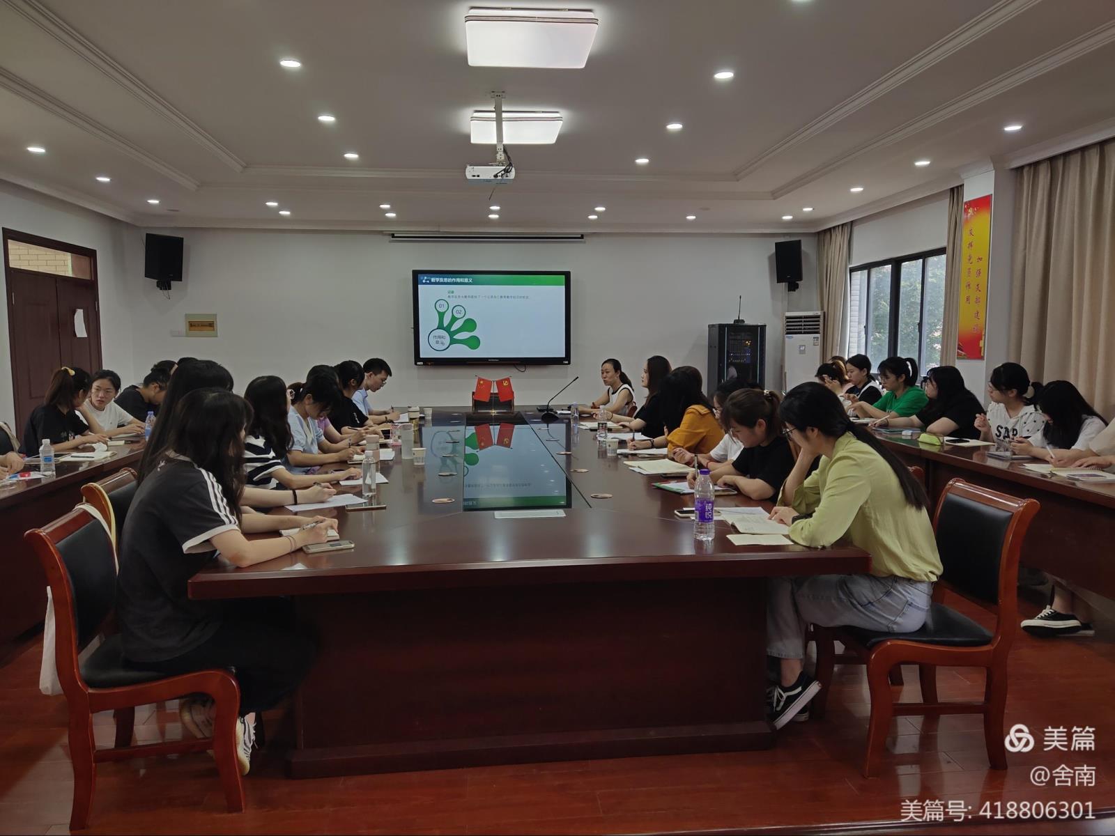 19c4ffdfdb5a46eea60d61a524a0b9d7.jpg 19c4ffdfdb5a46eea60d61a524a0b9d7.jpg