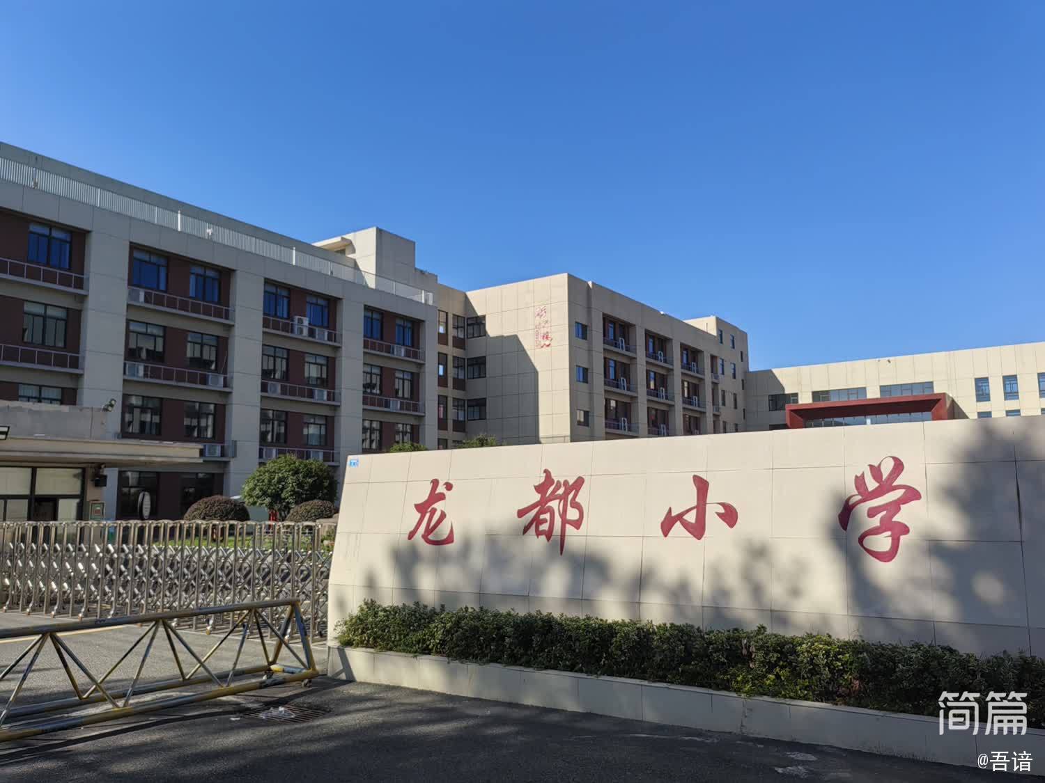 1876aca42c6940928284e99065e3d077.jpg 1876aca42c6940928284e99065e3d077.jpg